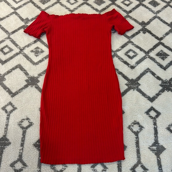 NWOT Shein Off-Shoulder Mini Dress Sz S - Red - Picture 1 of 3